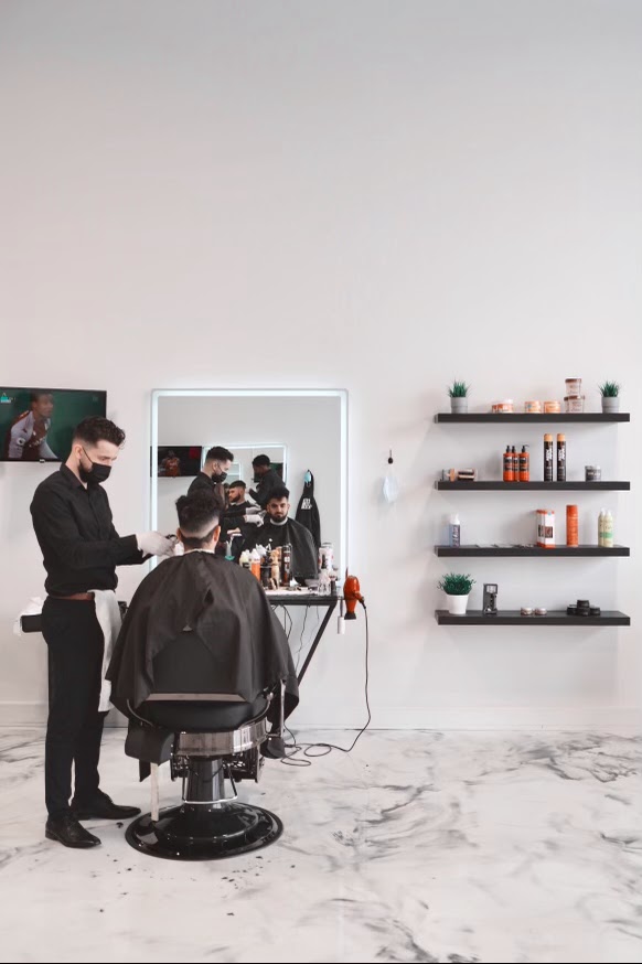 District Barbershop | 215 Bd du Curé-Labelle, Sainte-Thérèse, QC J7E 2X6, Canada | Phone: (450) 323-0235