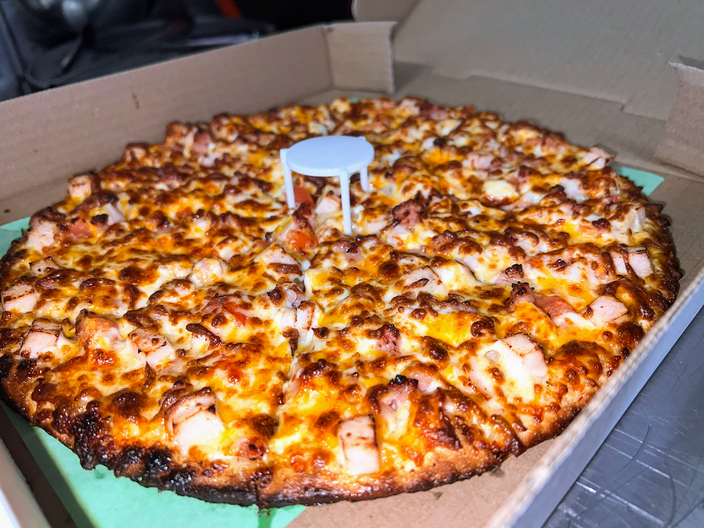 City South Pizza | 7939 Lundys Ln, Niagara Falls, ON L2H 1H1, Canada | Phone: (905) 358-0123