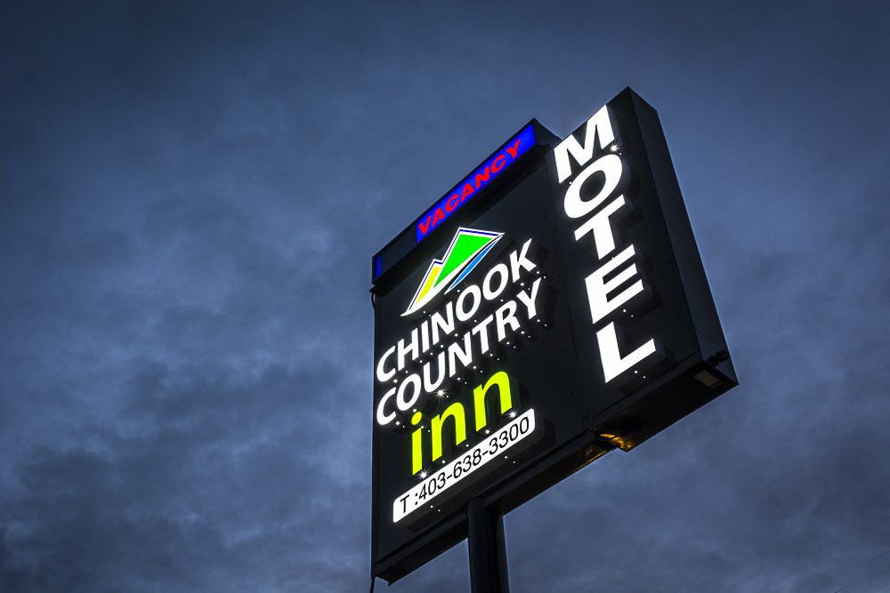 Chinook Country Inn | 120 2 St SW, Sundre, AB T0M 1X0, Canada | Phone: (403) 638-3300