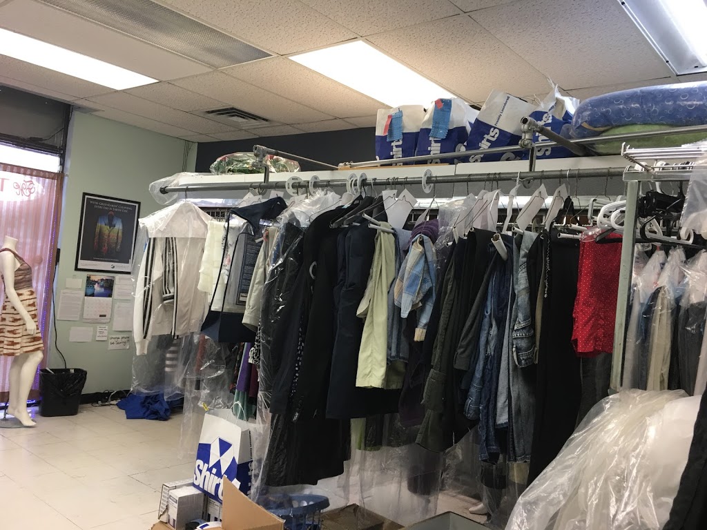 Browns cleaners & TM Tailors | 3310 McCarthy Rd, Ottawa, ON K1V 9S1, Canada | Phone: (613) 738-8710