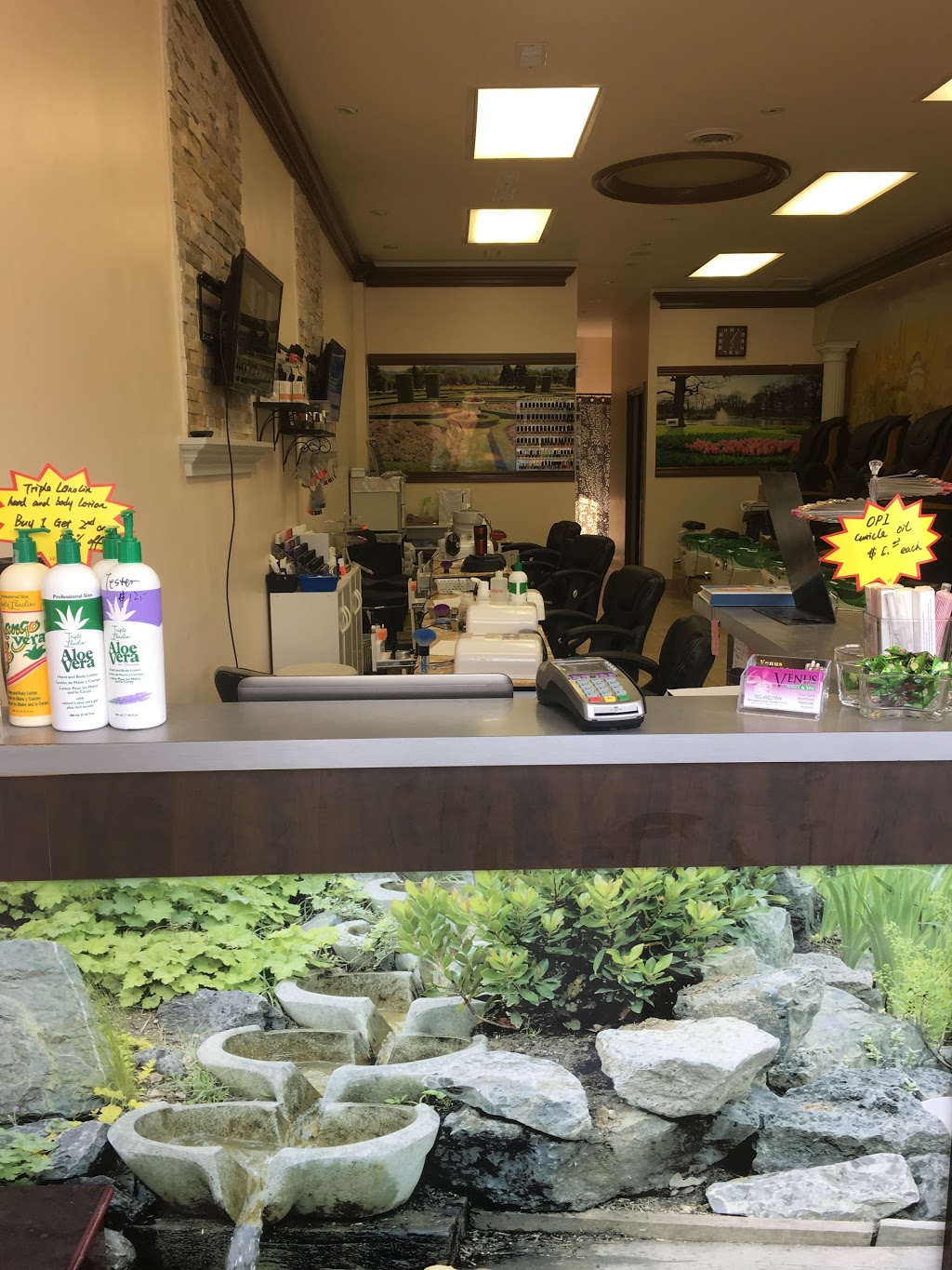 Venus Nails & Spa | 2064 Liverpool Rd, Pickering, ON L1X 1E2, Canada | Phone: (905) 492-7999