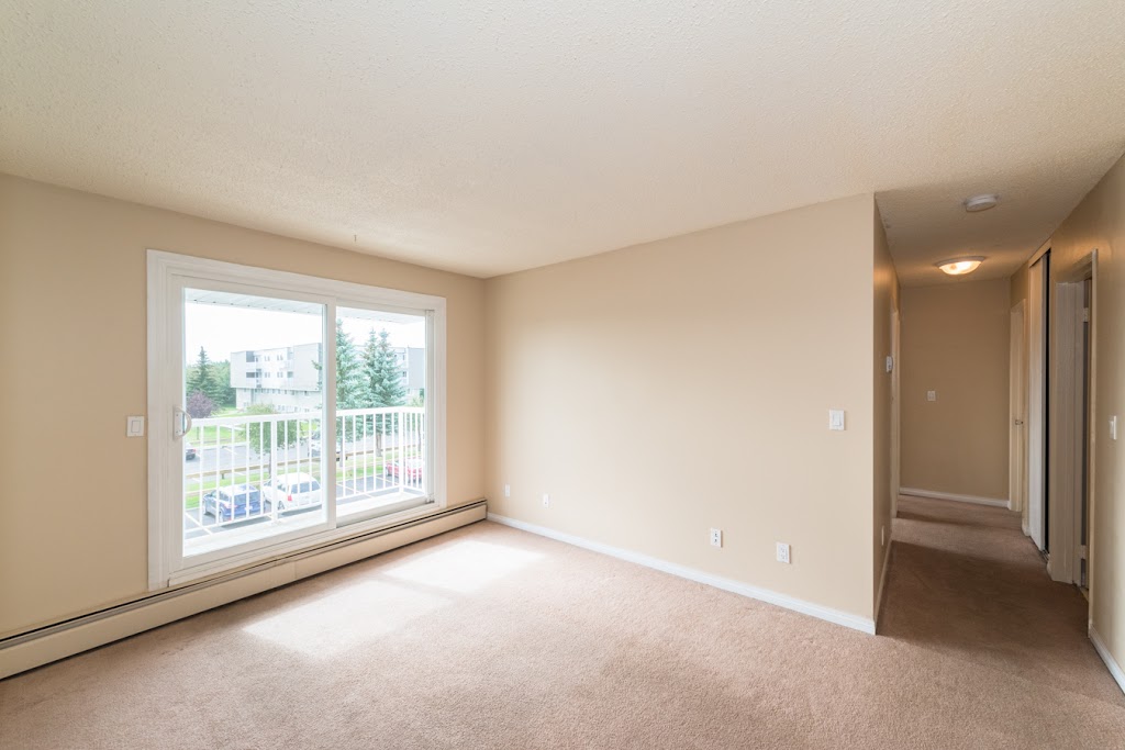 Meadowside Estates | 11911 162 Ave NW #115, Edmonton, AB T5X 3R1, Canada | Phone: (780) 413-4471