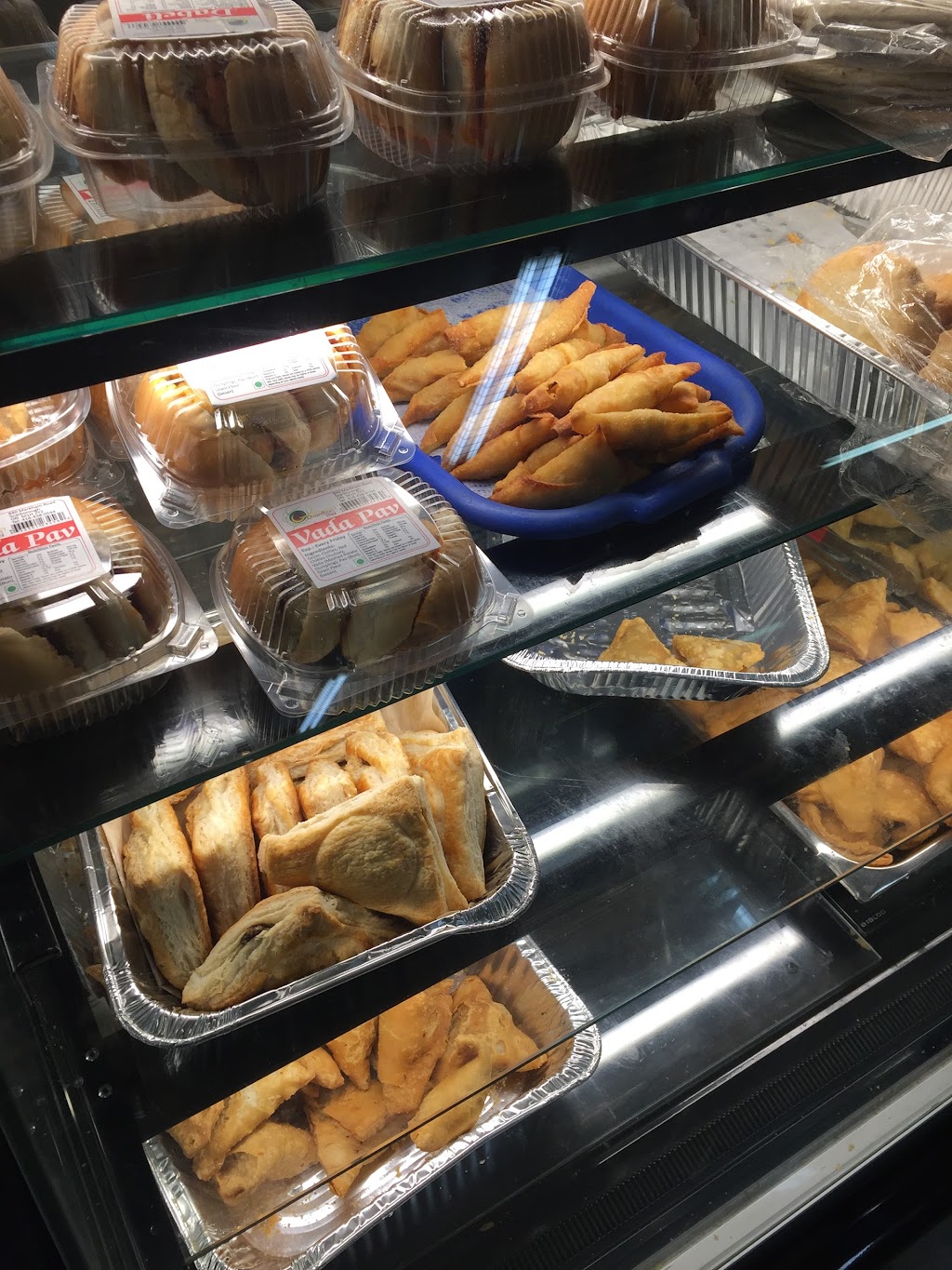 Indo-Asian Groceries and Spices | 689 Oxford St W Unit B3, London, ON N6H 1V1, Canada | Phone: (519) 472-4551