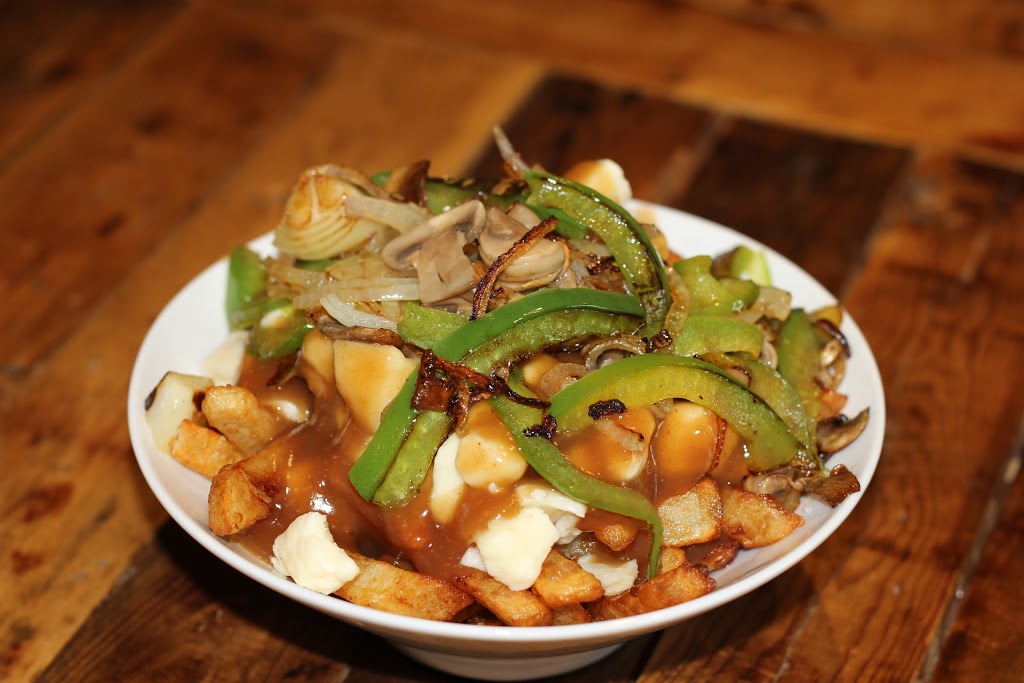 Le Poutine Bar | 4750 Boulevard Sainte-Rose, Laval, QC H7R 5S6, Canada | Phone: (450) 314-4343