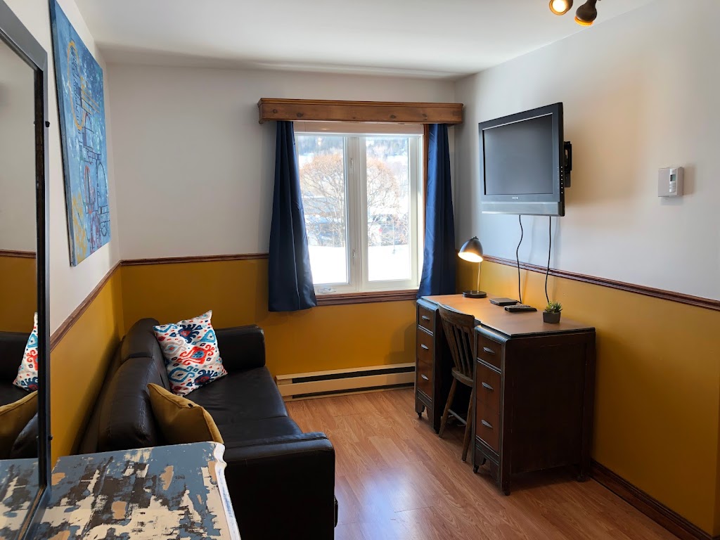 Gîte Belles marées | 1 Rue Laure Conan #18, La Malbaie, QC G5A 1H8, Canada | Phone: (450) 944-6106