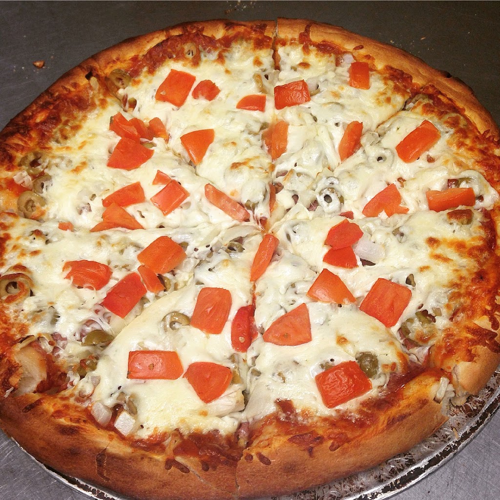 Pizza Workz Restaurant | 461 Donald B. Munro Dr, Carp, ON K0A 1L0, Canada | Phone: (613) 839-5555