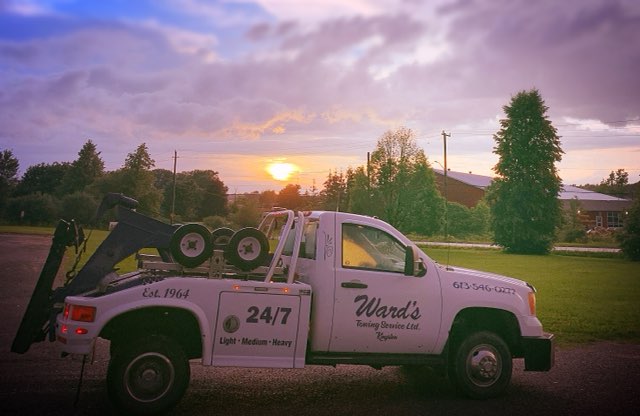 Wards Towing Service | 18 St Remy Pl, Kingston, ON K7K 6C4, Canada | Phone: (613) 546-0272