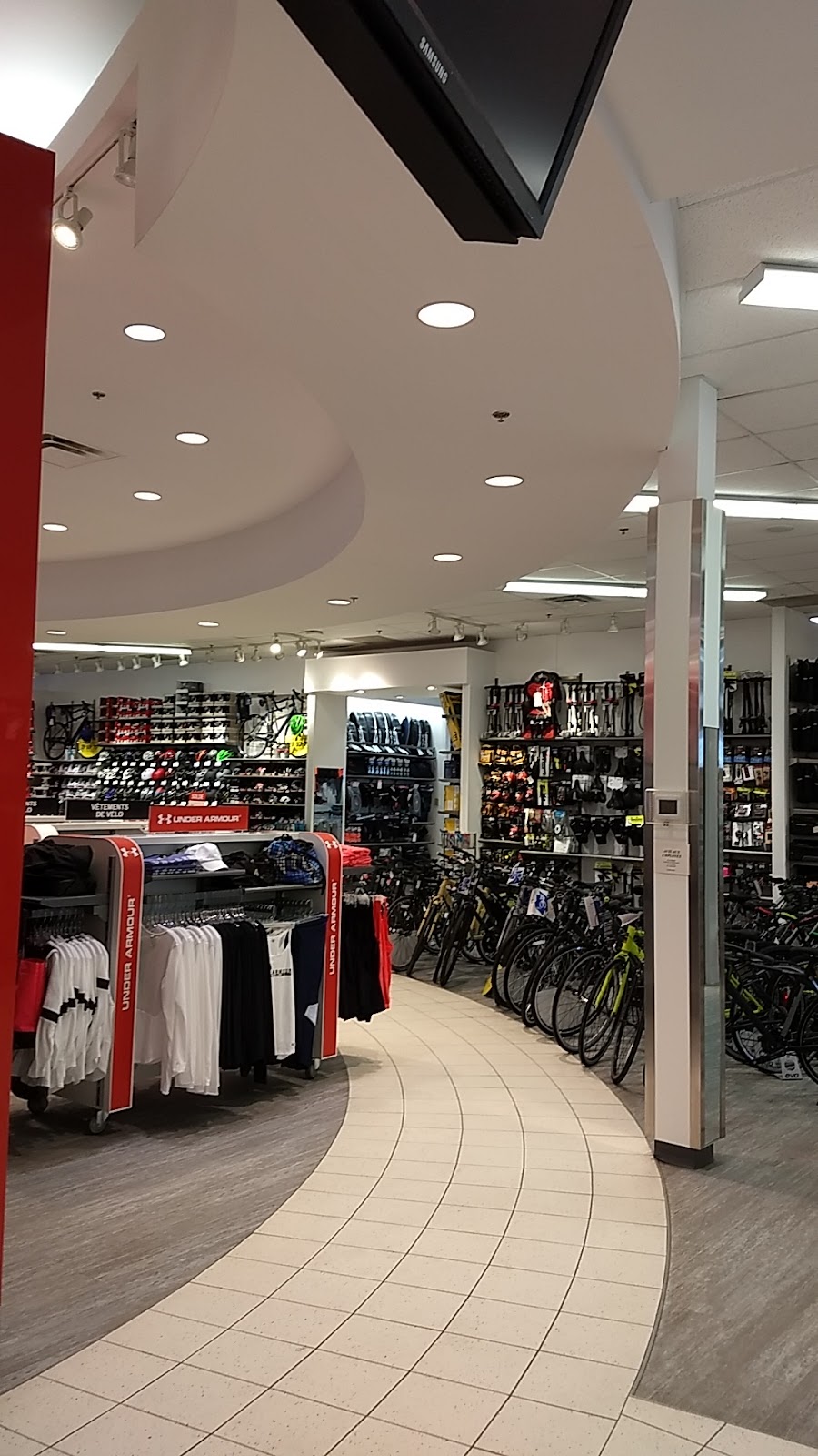 Sports Experts | 2336 Autoroute Chomedey, Laval, QC H7X 4G8, Canada | Phone: (450) 689-3020