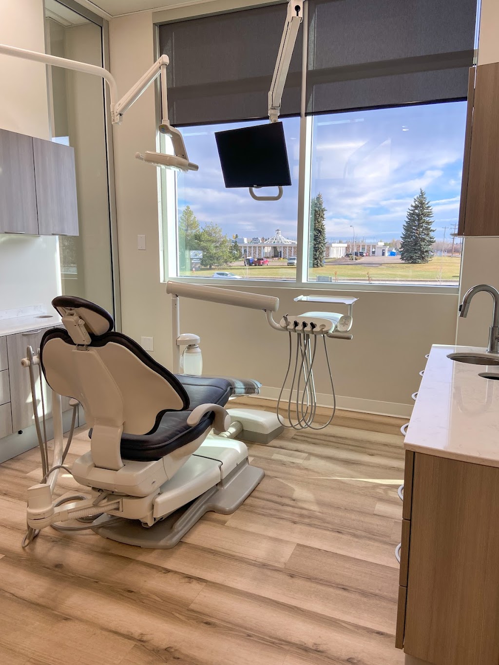 Dentistry on Fifth | 4620 48 St #203, Stony Plain, AB T7Z 1L4, Canada | Phone: (780) 591-0550