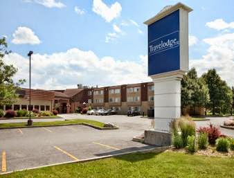 Travelodge by Wyndham Ottawa East | 1486 Innes Rd, Gloucester, ON K1B 3V5, Canada | Phone: (613) 702-0719