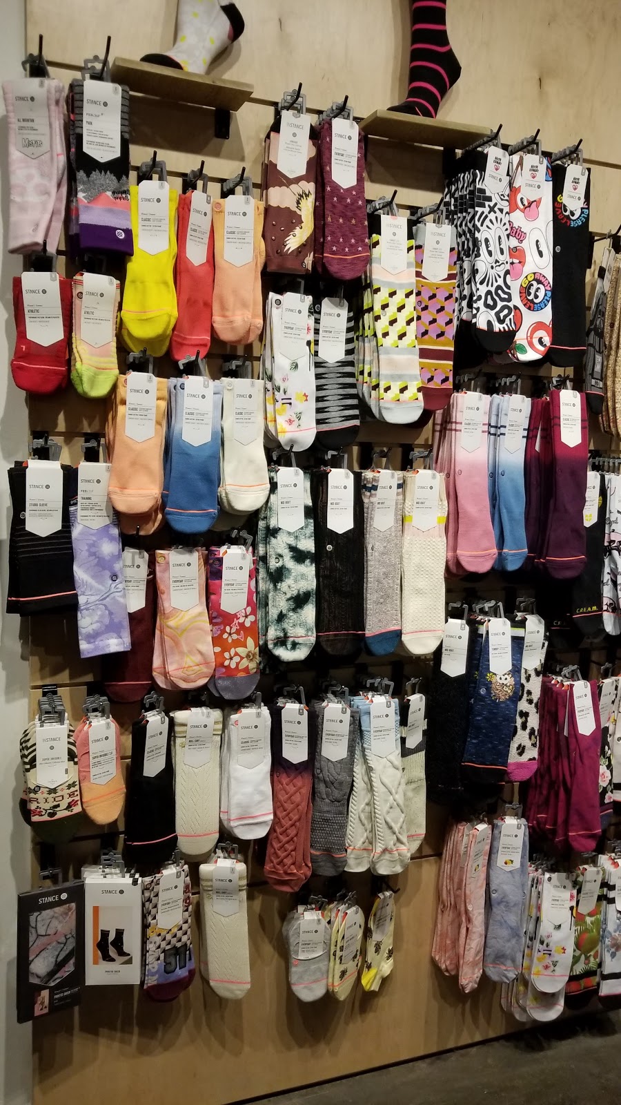 FloorPlay Socks | 45 Tank House Lane, Toronto, ON M5A 3C4, Canada | Phone: (416) 362-7625