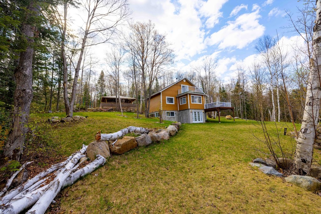 Chalet Donat-Ella | 328 Chemin St Guillaume, Saint-Donat-de-Montcalm, QC J0T 2C0, Canada | Phone: (514) 237-1360