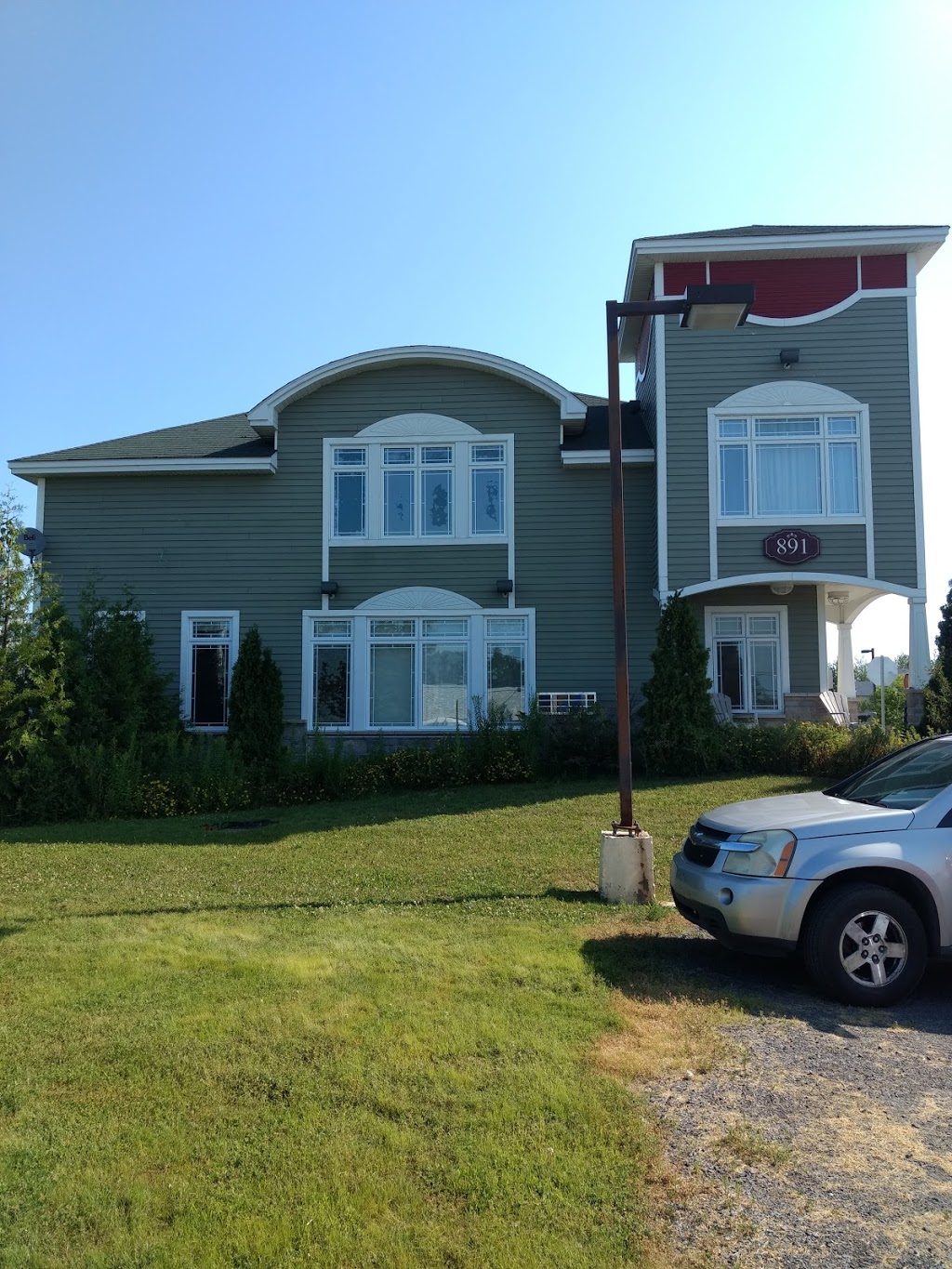 Hotel La Porte de la Matawinie | 891 Route Louis-Cyr, Saint-Jean-de-Matha, QC J0K 2S0, Canada | Phone: (450) 886-0202