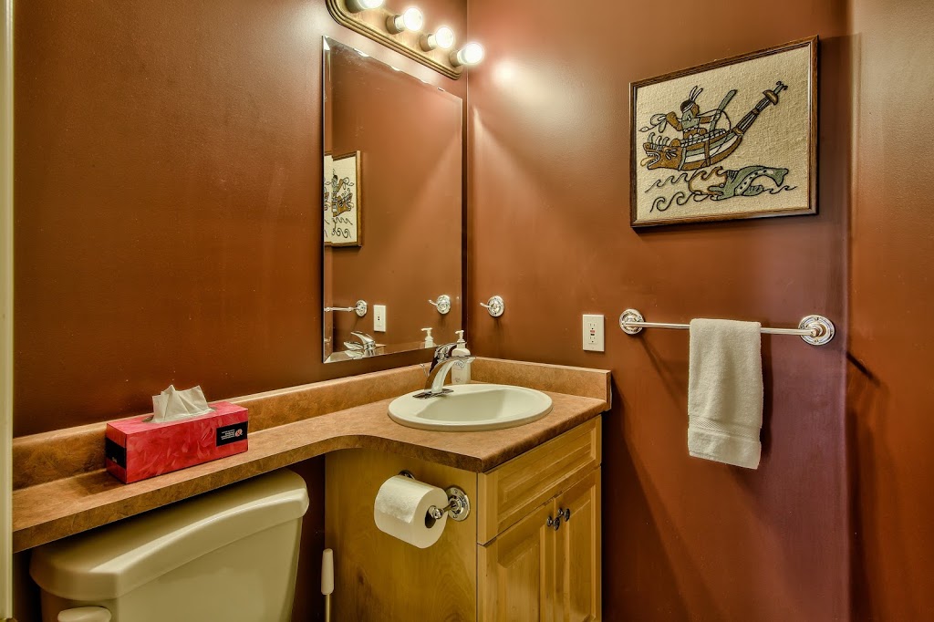 Kodiak Timber Lodge | 2316 Sunburst Pl, Sun Peaks, BC V0E 5N0, Canada | Phone: (604) 290-8784