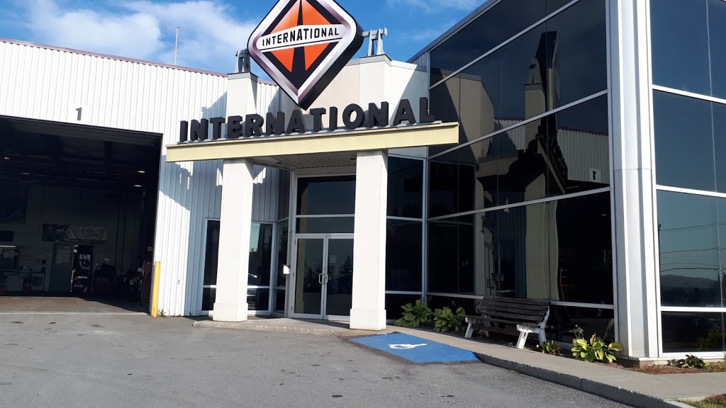 Le Réseau Dynamique - Le Centre du Camion Beauce | 8900 25e Ave, Saint-Georges, QC G6A 1K5, Canada | Phone: (418) 228-8005