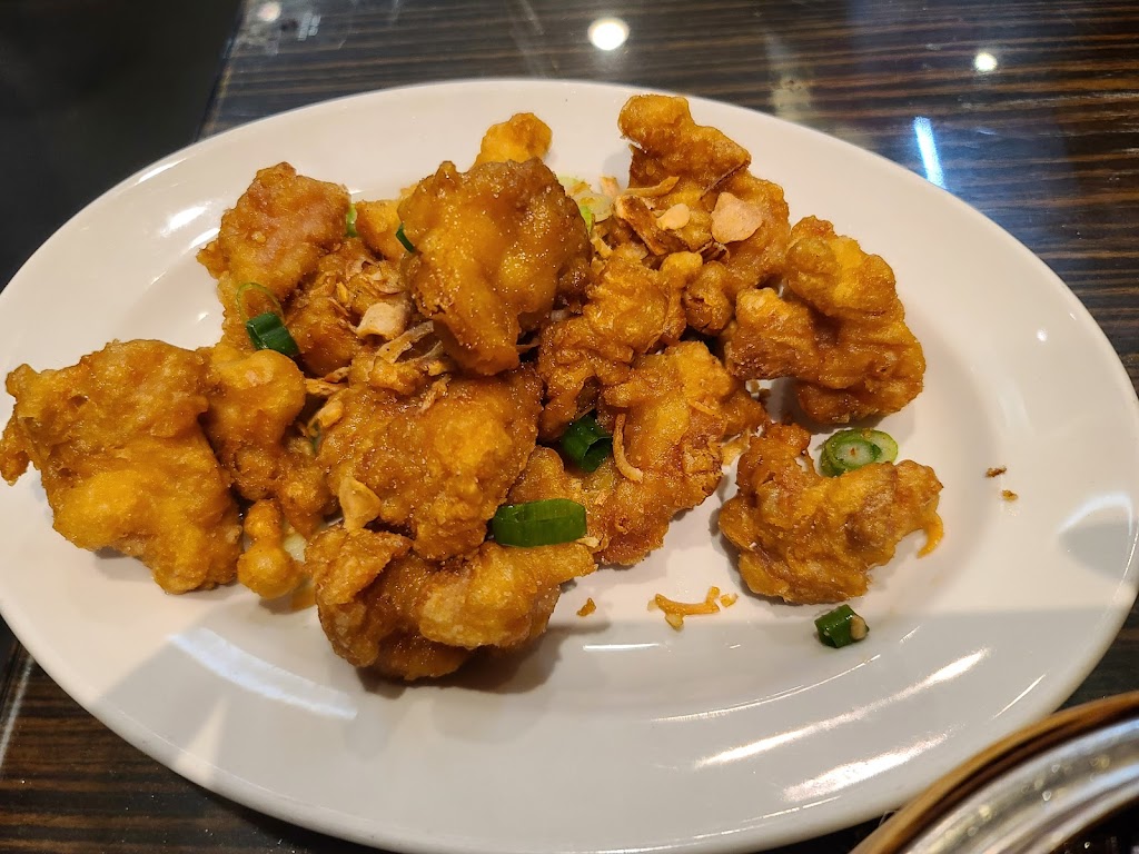 Eastern Pearl Seafood Restaurant | 2850 Shaughnessy St #6102, Port Coquitlam, BC V3C 6K5, Canada | Phone: (604) 474-2992