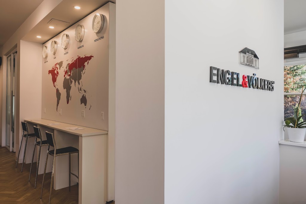 Engel & Völkers Outaouais | 38 Chem. Scott, Chelsea, QC J9B 1R5, Canada | Phone: (819) 827-8668