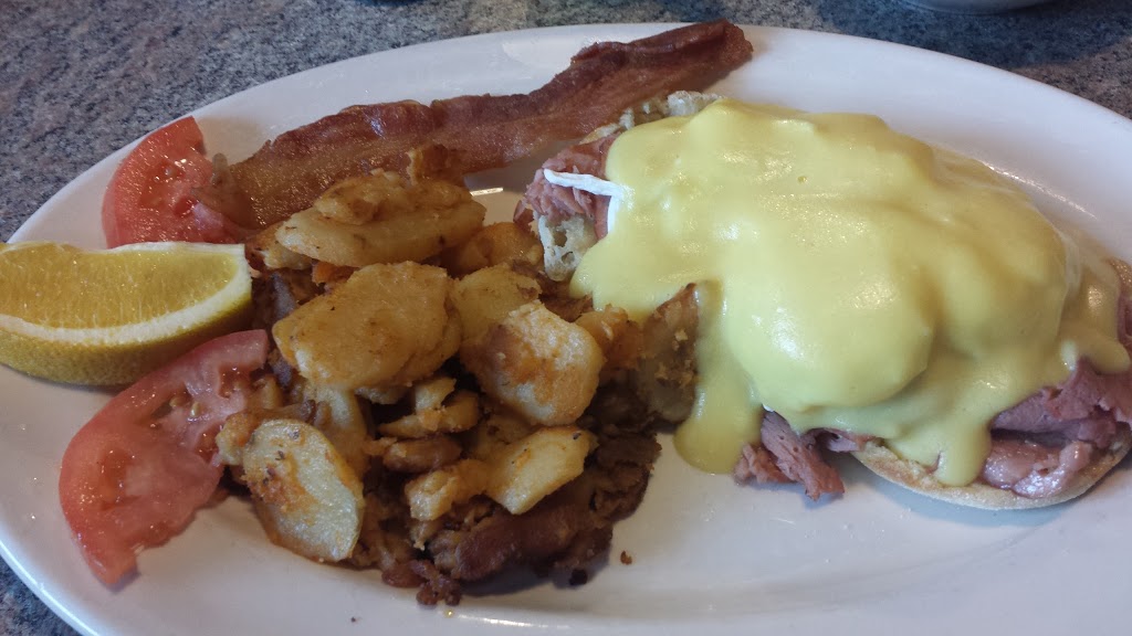 Wimpys Diner | 443 The Queensway S, Keswick, ON L4P 3J4, Canada | Phone: (905) 476-4166