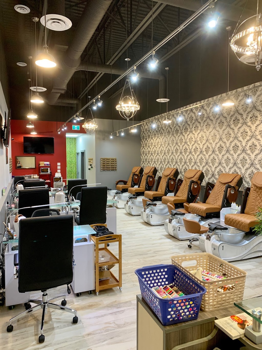 B-Glamour Nails & Spa Emerald Hill | 300 Amberley Way #120, Sherwood Park, AB T8H 0W6, Canada | Phone: (780) 570-1777