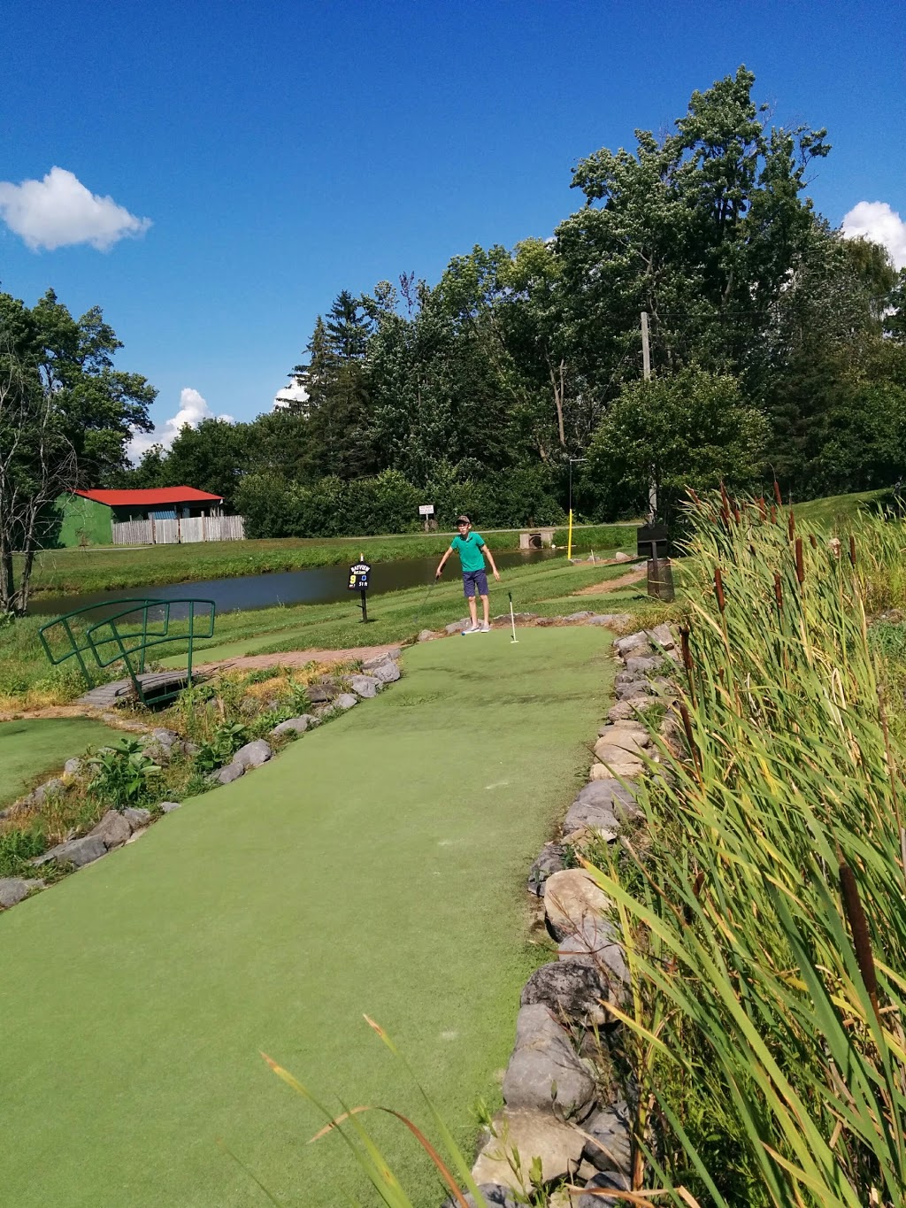 Bayview Golfing Centre | 1915 Old Highway 2, Belleville, ON K8N 4Z2, Canada | Phone: (613) 962-1254