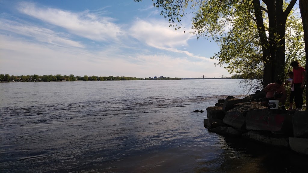 Berge de lHarmonie | Rue de lHarmonie, Laval, QC H7A 4E7, Canada