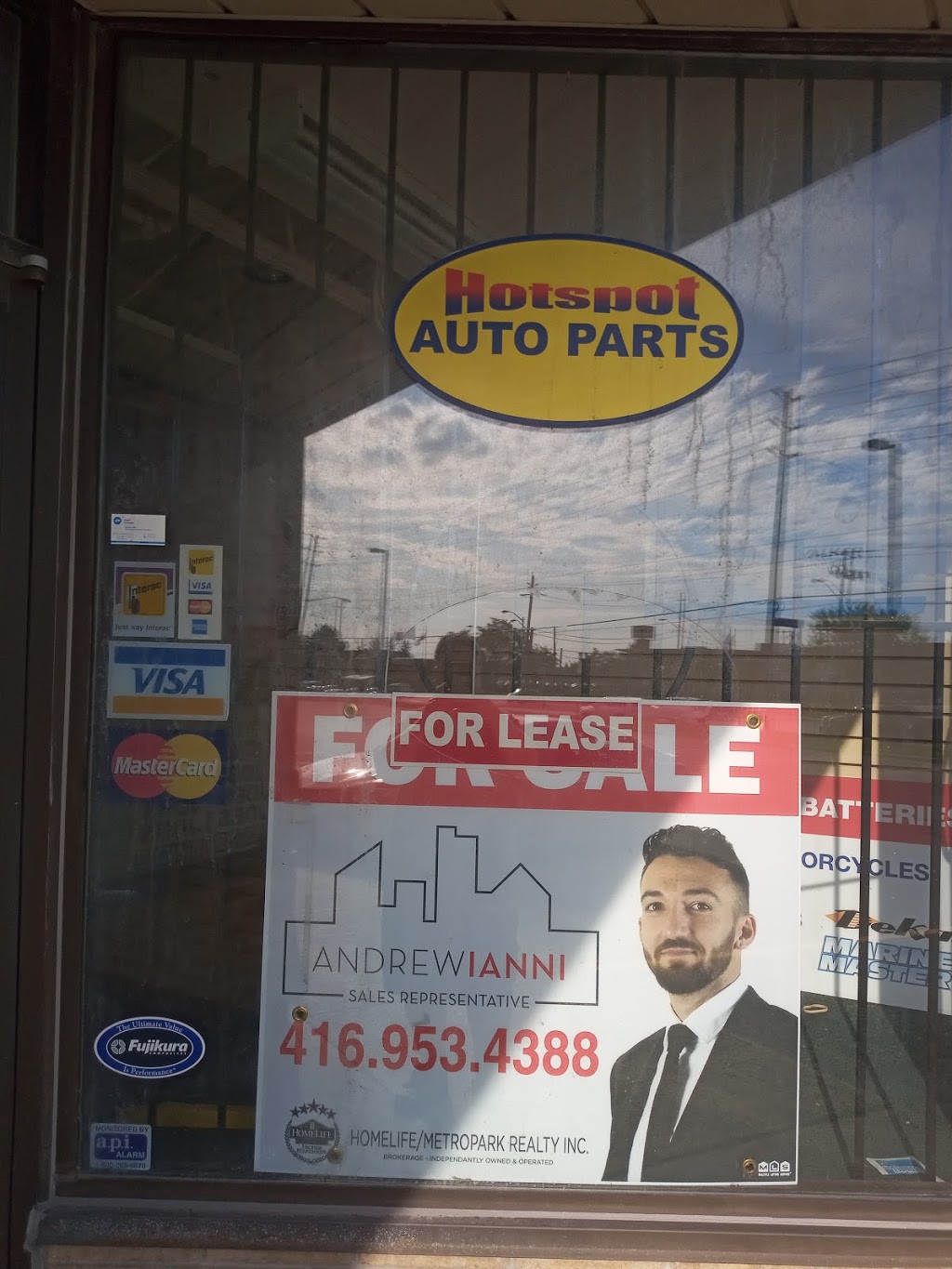 Hotspot Auto Parts | 17074 Leslie St, Newmarket, ON L3Y 8V8, Canada | Phone: (905) 953-0400