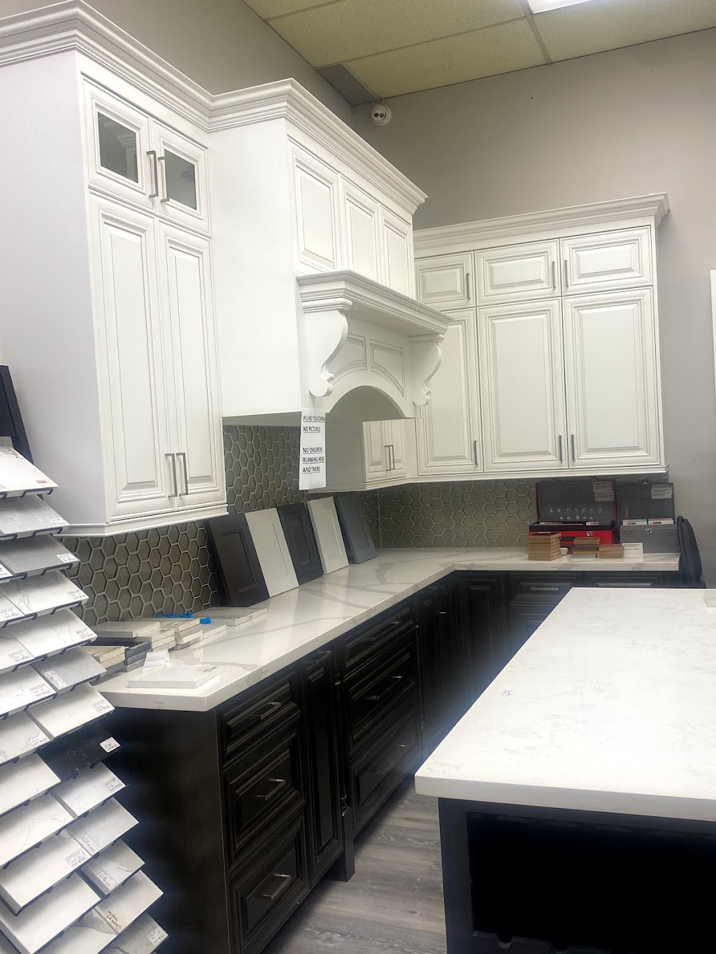 Nurial Bath Kitchen & Tile | 7025 Tomken Rd Unit #14, Mississauga, ON L5S 1R6, Canada | Phone: (647) 206-7473