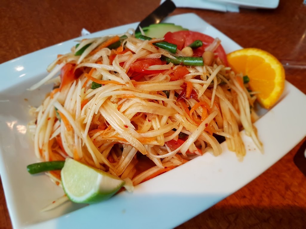 Thai Chef Cuisine | 233 Roncesvalles Ave, Toronto, ON M6R 2L6, Canada | Phone: (416) 915-0095