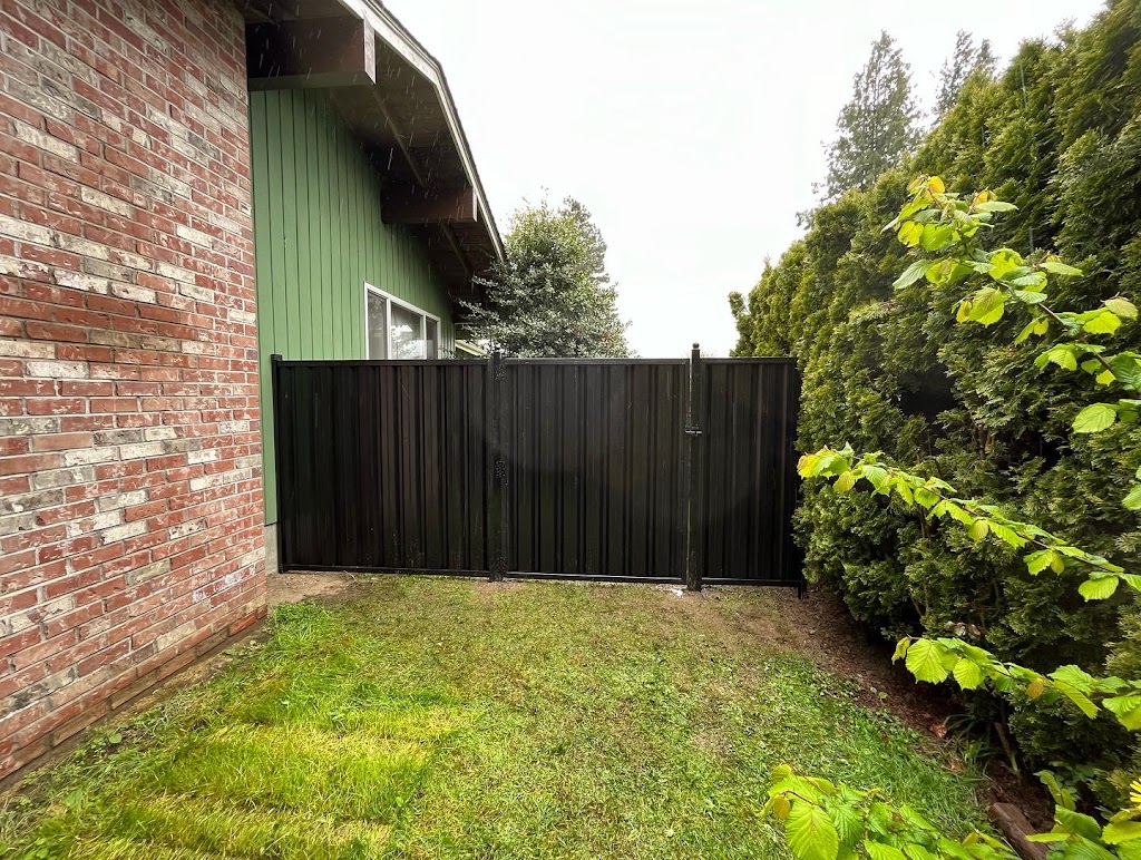 InLine Fencing LTD | 10216 Crystal Dr, Chilliwack, BC V2P 6T8, Canada | Phone: (604) 701-1054