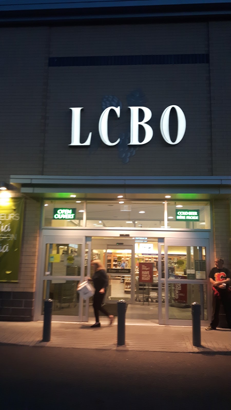 LCBO | 22 Isabella St, Ottawa, ON K1S 1V4, Canada | Phone: (613) 232-9689