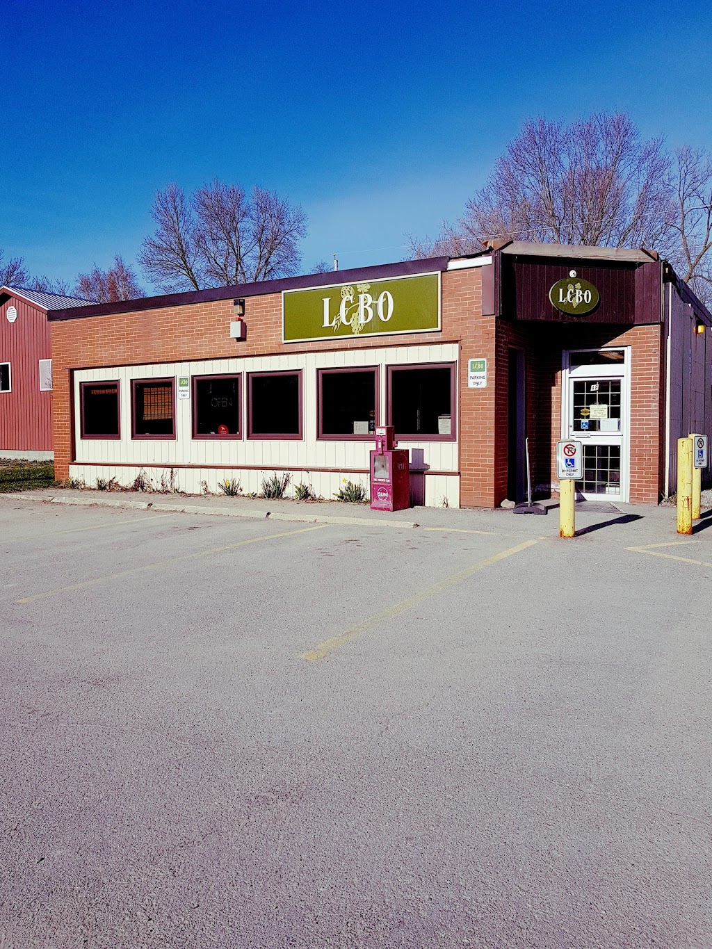 LCBO | 48 Coldwater Rd, Coldwater, ON L0K 1E0, Canada | Phone: (705) 686-3300