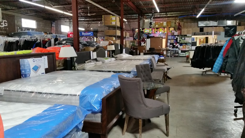 Direct liquidation Toronto | 1885 Sharlyn Rd, Mississauga, ON L4X 1R1, Canada | Phone: (416) 500-3944