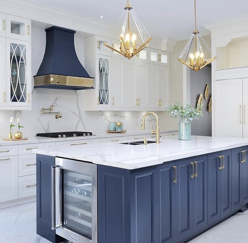 Kleinburg Kitchens | 3610 Nashua Dr Unit# 10, Mississauga, ON L4V 1L2, Canada | Phone: (416) 302-5928