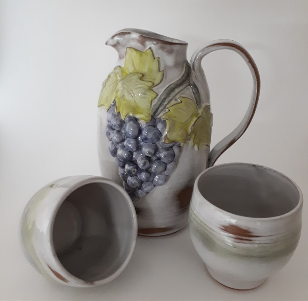 Willow Creek Pottery | 14 New England School Rd, Brantford, ON N3T 5L4, Canada | Phone: (519) 761-1842