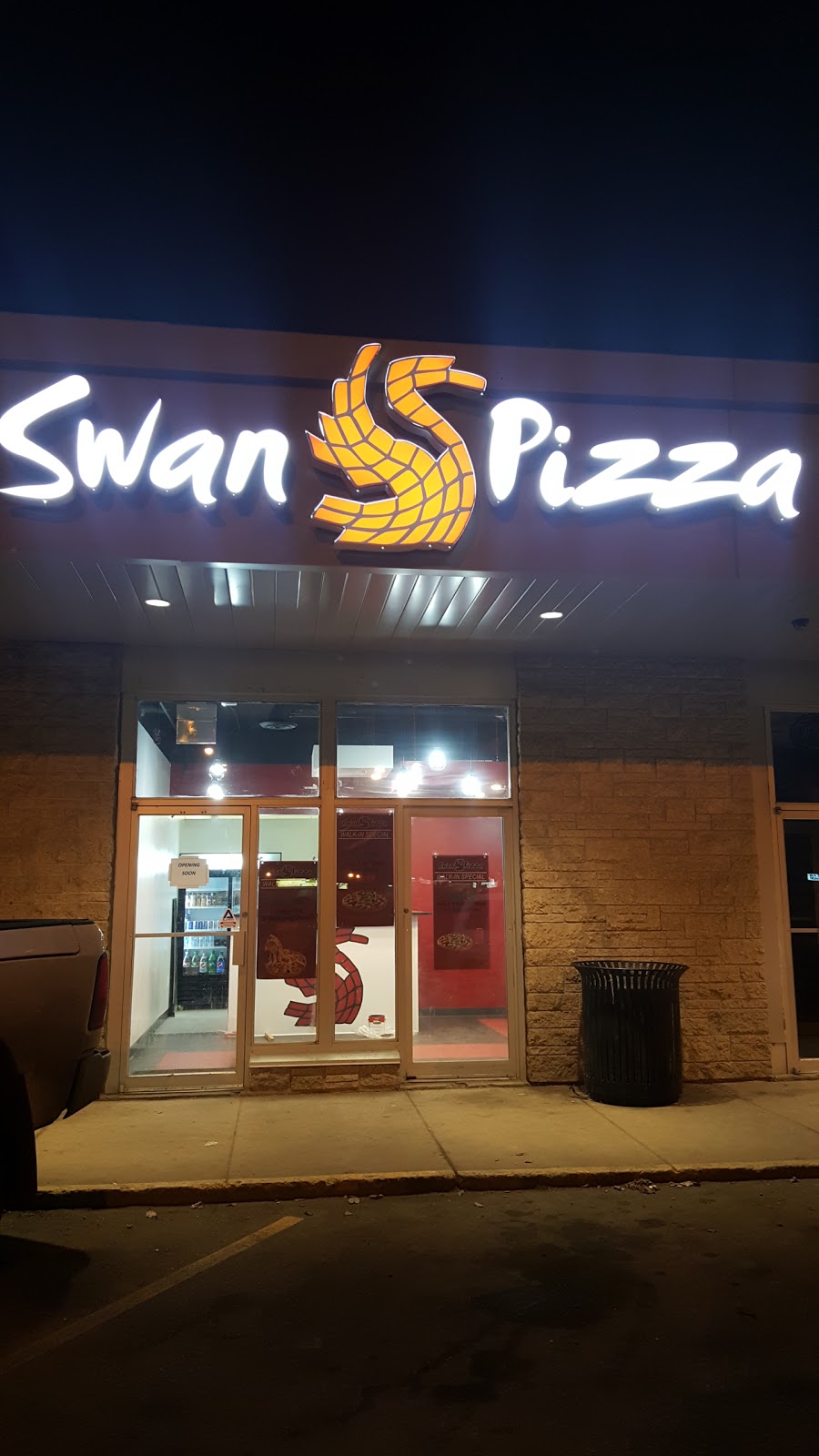 Red Swan Pizza | 2410 22 St W, Saskatoon, SK S7M 5S6, Canada | Phone: (306) 954-9944