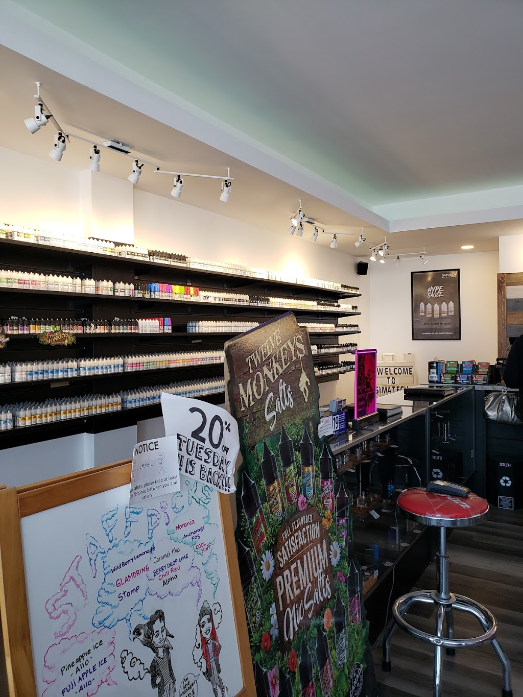 Simatech Vapour Shop | 2149A Bowen Rd, Nanaimo, BC V9S 1H8, Canada | Phone: (250) 244-3779