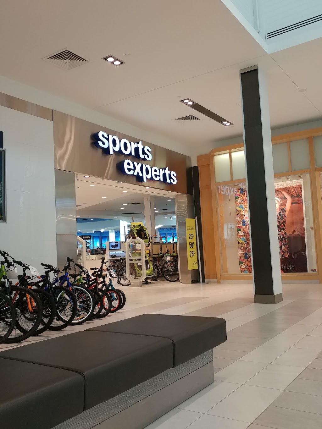 Sports Experts - Atmosphere | 750 Boulevard des Promenades, Saint-Bruno-de-Montarville, QC J3V 6A8, Canada | Phone: (450) 653-1364