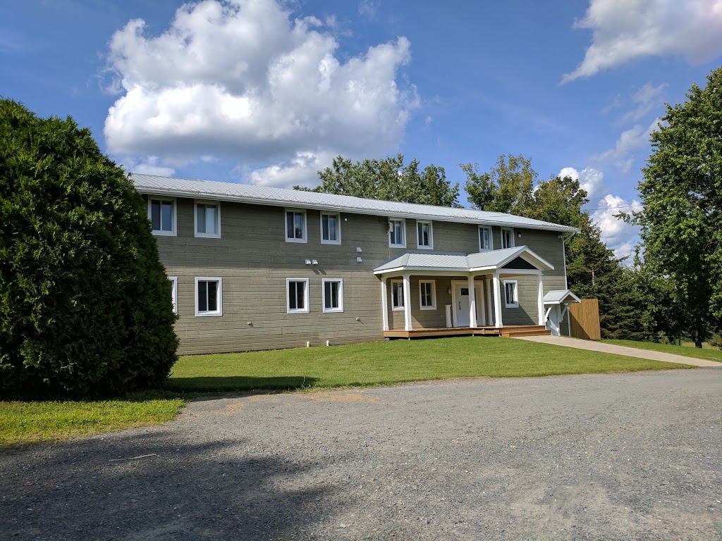 Dunham House | 1964 Chemin Scottsmore, Dunham, QC J0E 1M0, Canada | Phone: (450) 263-3434