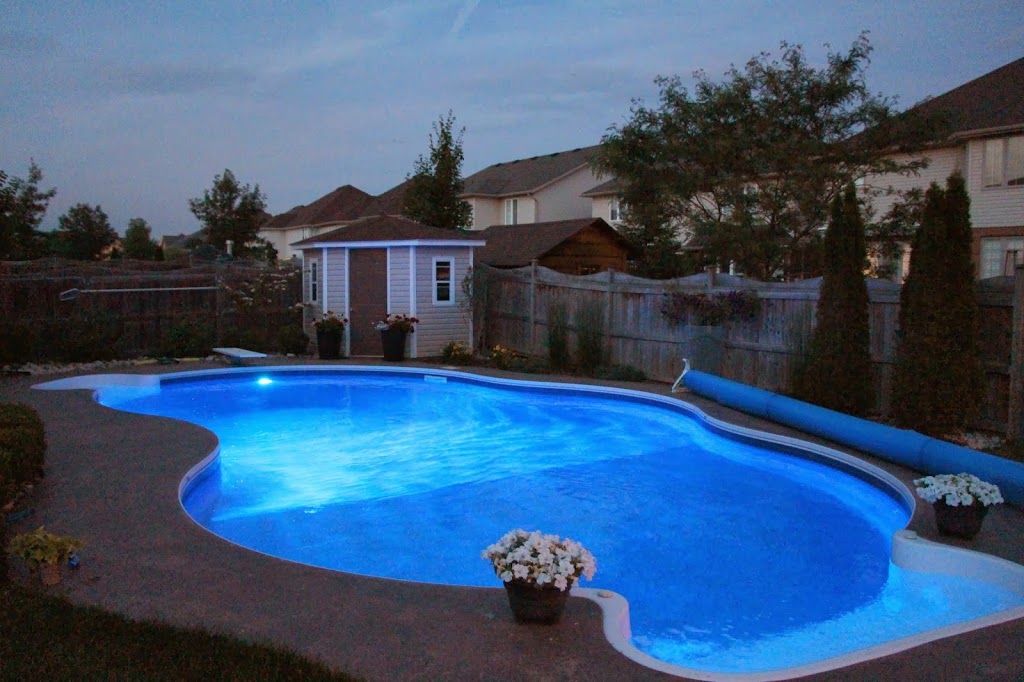 Washington Pools and Spas | 1660 London Line, Sarnia, ON N7T 7H2, Canada | Phone: (519) 336-3434