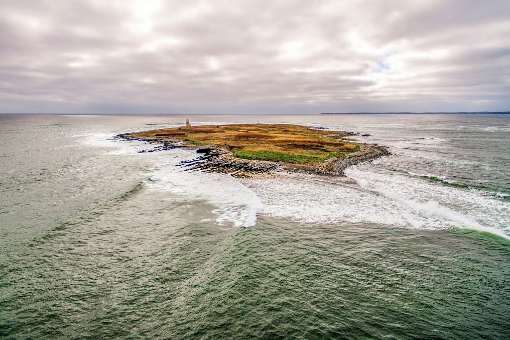 Devils Island Lighthouse | Devils Island, NS B3G, Canada | Phone: (902) 637-2185