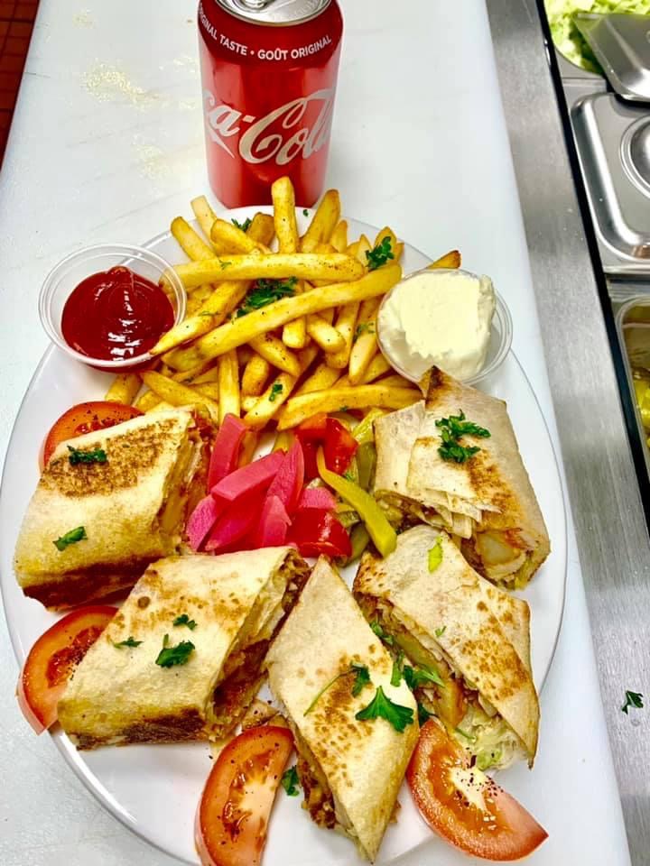 Avesta Shawarma | 5850 88 Ave NE Unit #3130, Calgary, AB T3J 0J2, Canada | Phone: (587) 623-1222