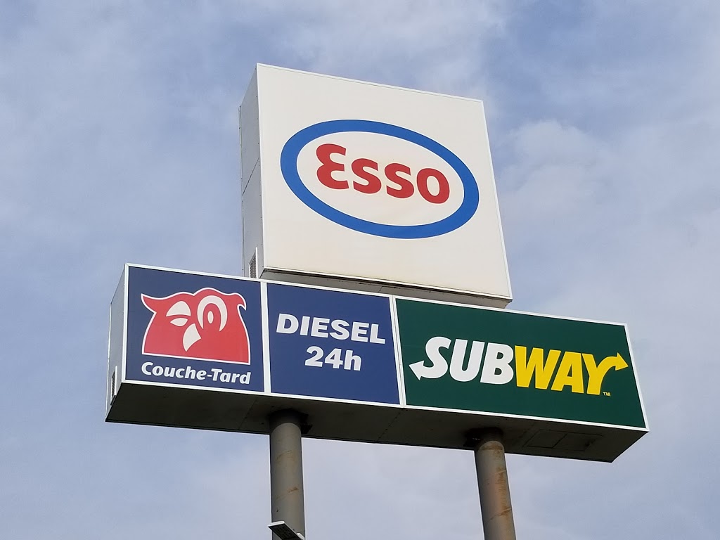 Esso | 495 Rue Laurier, Saint-Apollinaire, QC G0S 2E0, Canada | Phone: (418) 881-2001