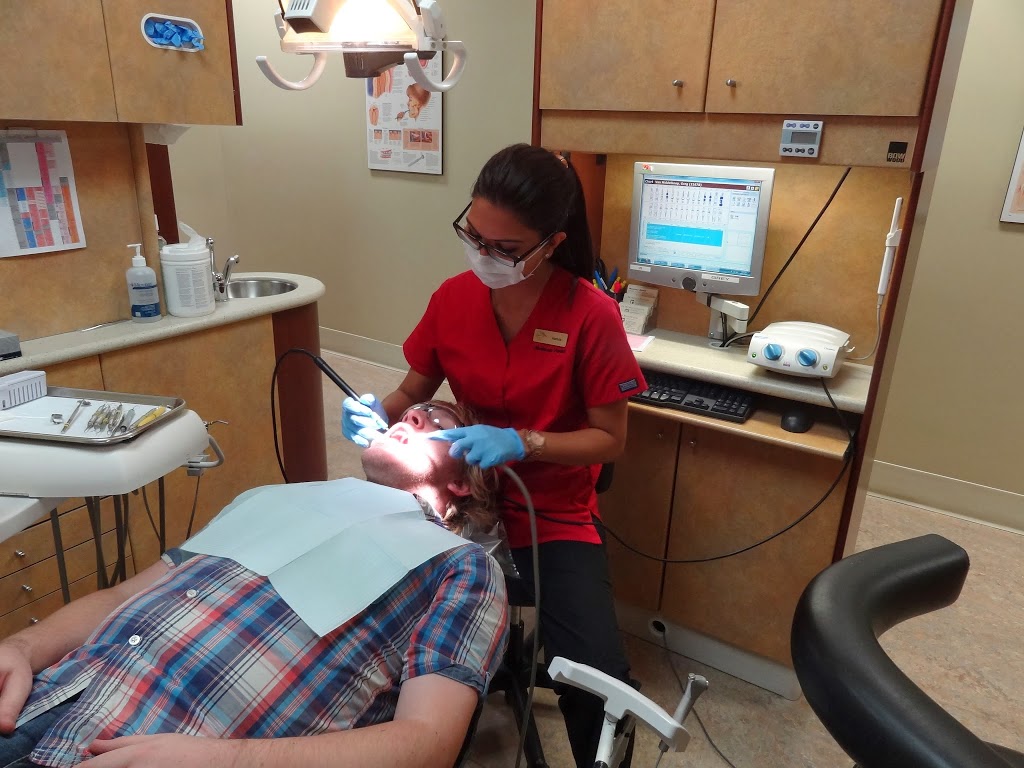 Monterey Dental Centre | 2220 68 St NE #826, Calgary, AB T1Y 6Y7, Canada | Phone: (403) 293-7818