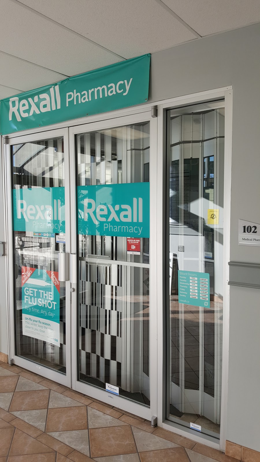 Rexall | 15451 Russell Ave Unit# 102, White Rock, BC V4B 2R5, Canada | Phone: (604) 536-8225