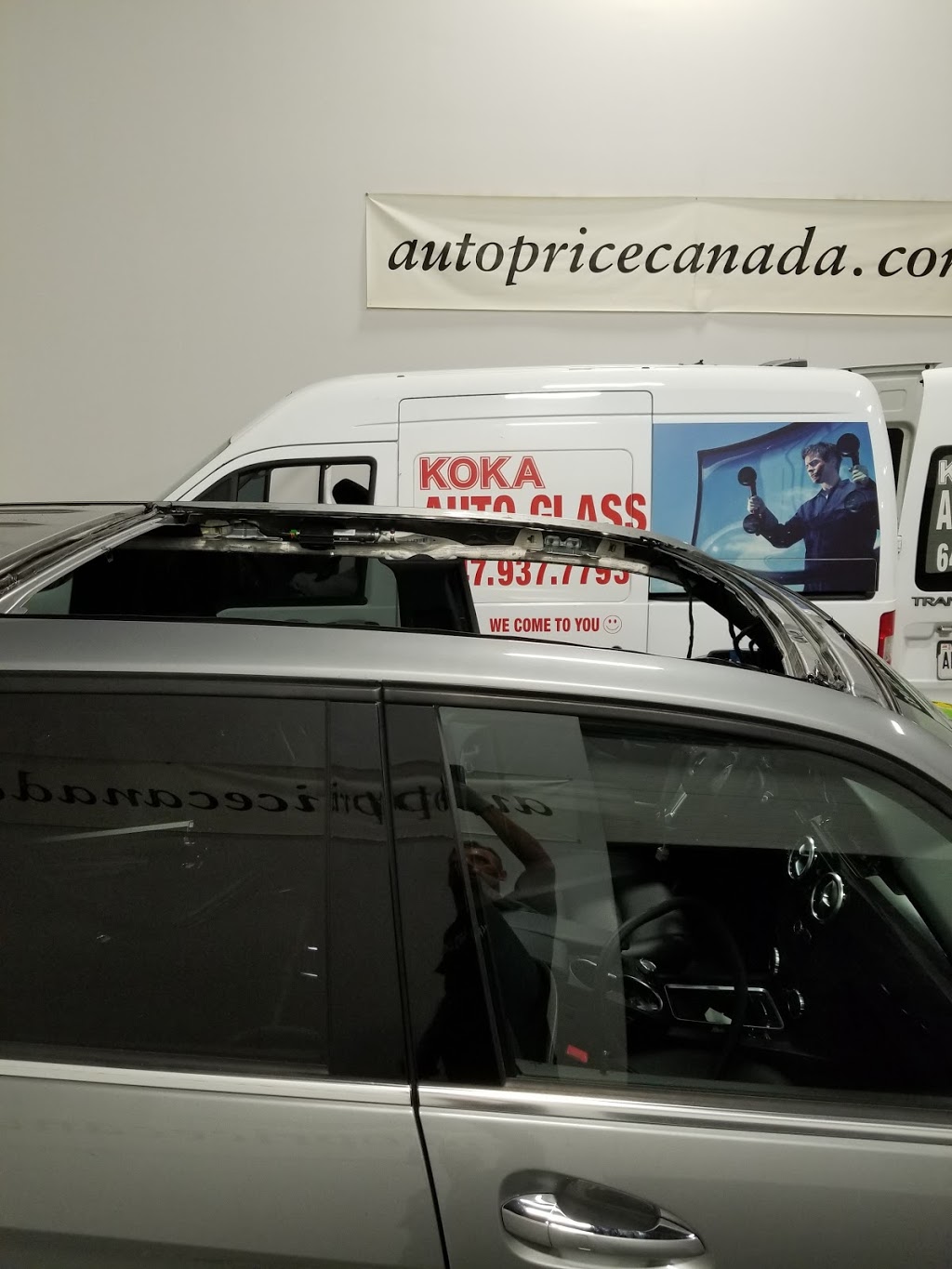 Koka Auto Glass | 415 Concession St, Hamilton, ON L9A 1B8, Canada | Phone: (647) 937-7793