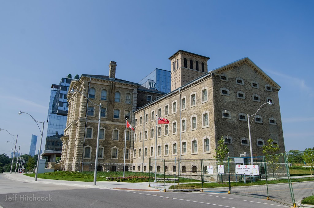 Bridgepoint Hospital | 1 Bridgepoint Dr, Toronto, ON M4M 2B5, Canada | Phone: (416) 461-8252