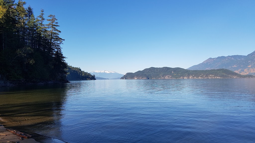 Sandy Cove Beach | Harrison Hot Springs, BC V0M 1A3, Canada