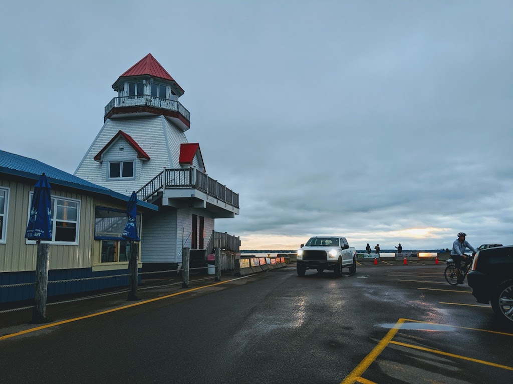 Sandbar | 70 Pointe Du Chêne Rd, Shediac, NB E4P 2M1, Canada | Phone: (506) 532-0074