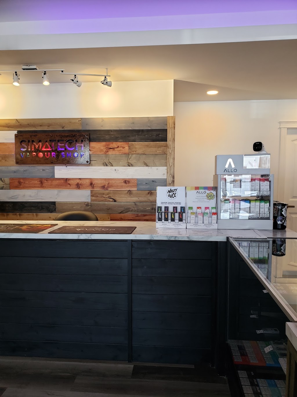 Simatech Vapour Shop | 2149A Bowen Rd, Nanaimo, BC V9S 1H8, Canada | Phone: (250) 244-3779