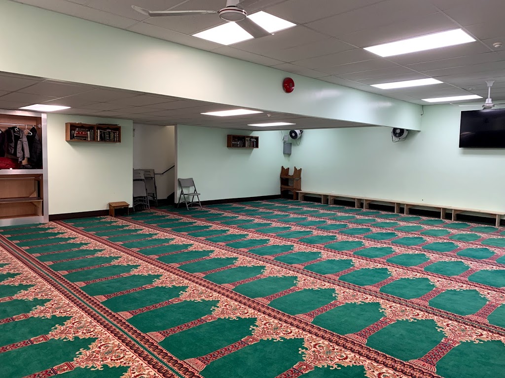 Windsor Mosque | 1320 Northwood St, Windsor, ON N9E 1A4, Canada | Phone: (519) 966-2355